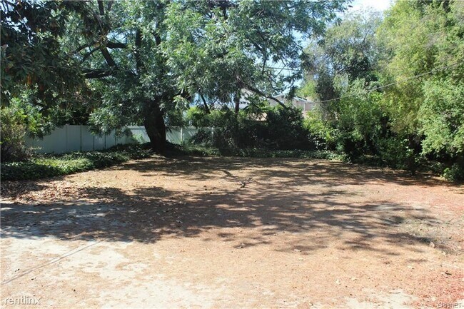 Foto del edificio - 3 br, 1 bath House - 12937 Woodbridge St