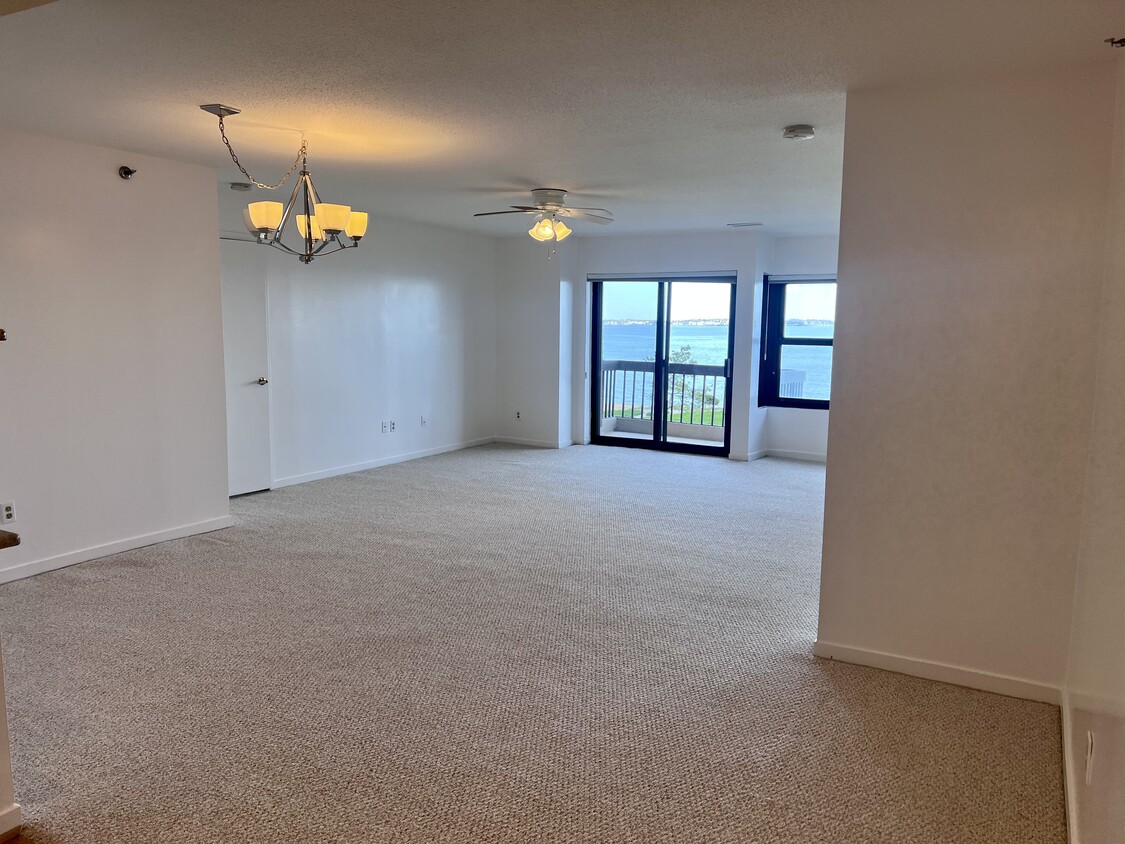 Living/Dining Area - 1 Seal Harbor Rd