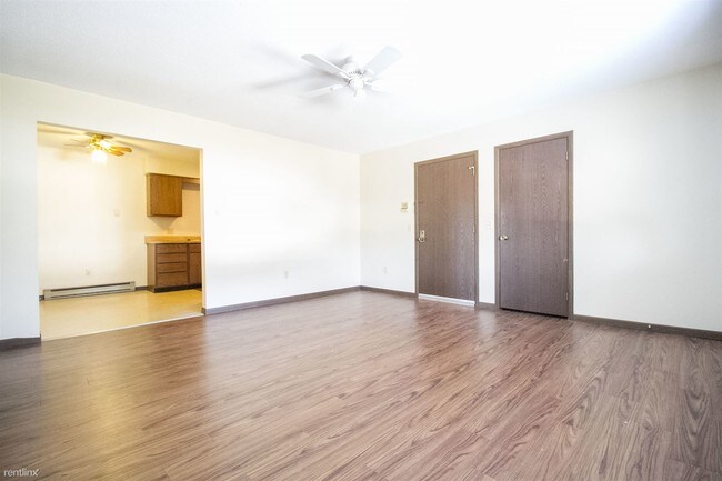 Building Photo - 6705 Roosevelt Dr