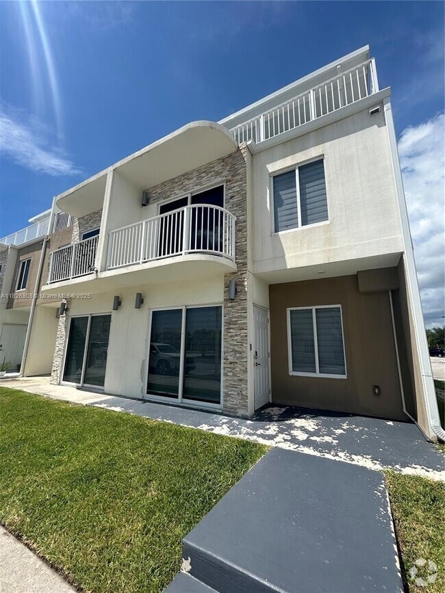 Building Photo - 13972 SW 258th Way