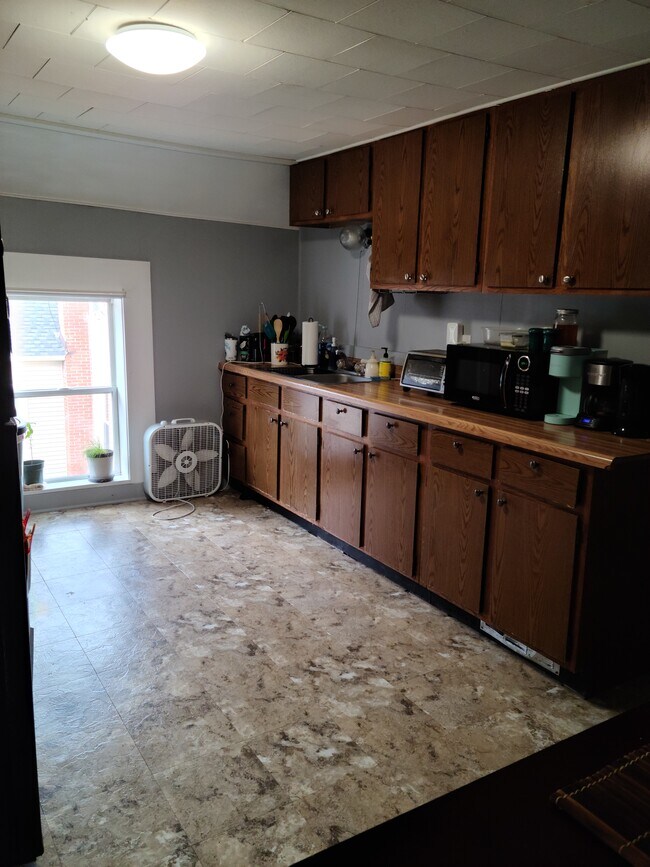 Cocina 1 - 1741 College Ave