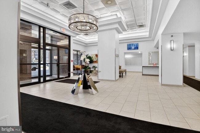 Building Photo - 1808 Old Meadow Rd