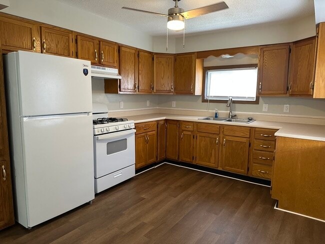 Photo - 117 Henry St House