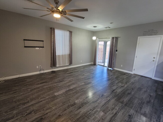 Foto del edificio - 9765 W Overlook Ridge Ave