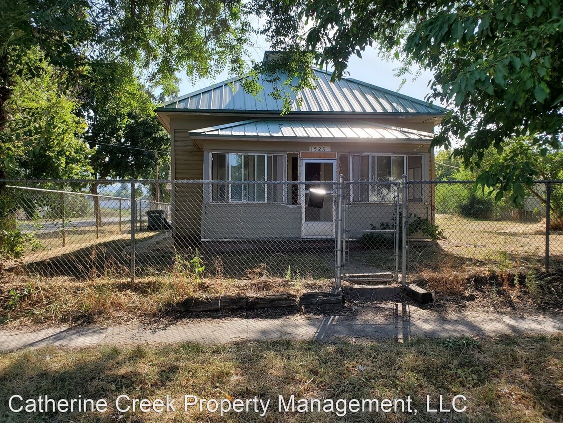 Primary Photo - 2 br, 1 bath House - 1528 Monroe Avenue