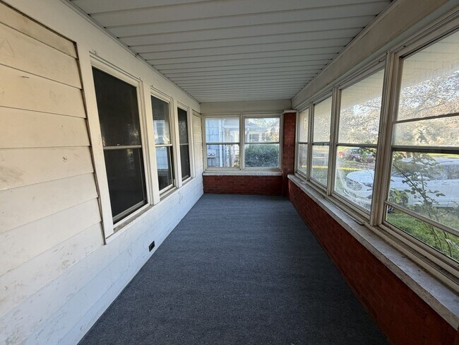 Foto del edificio - 3944 Revere Dr