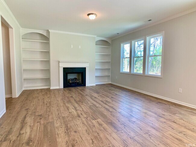 Building Photo - 72 Silverleaf Dr