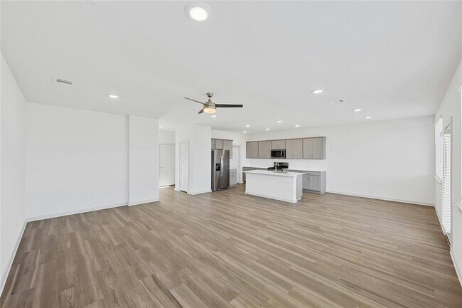 Building Photo - 432 Wilshire Rd