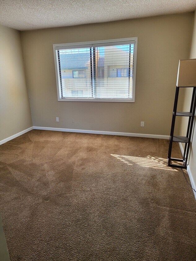 Building Photo - 32200 Cathedral Canyon Dr