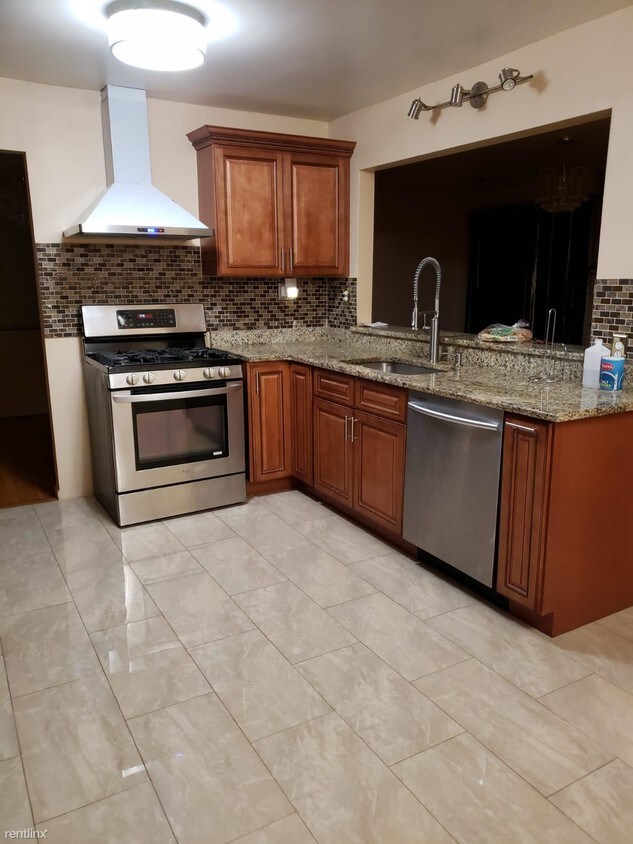 Foto del edificio - 3 br, 2 bath House - 767 Sandra Ct