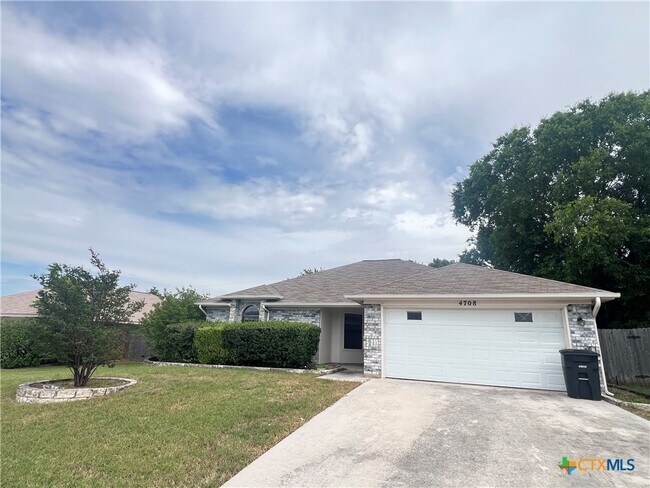 Building Photo - 4708 Bluestem Ln