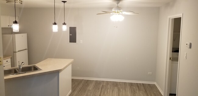 Building Photo - 1307 Wyndham Dr