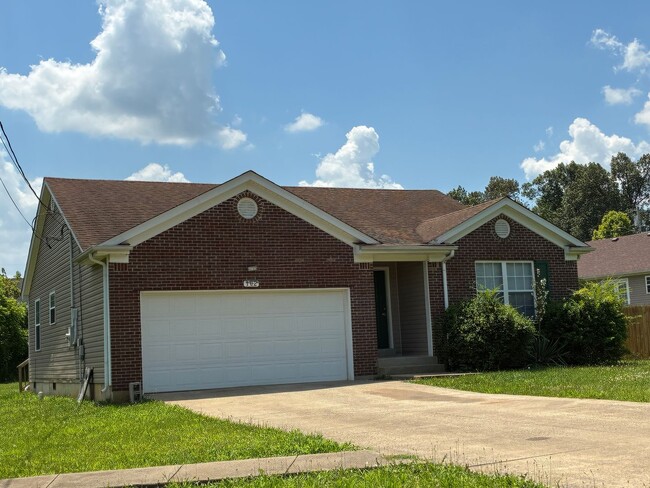 Building Photo - 102 Sparrow Ct