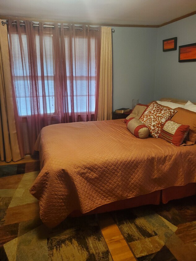 Foto principal - 614 Ghent St