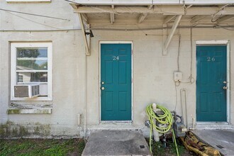 Building Photo - 818 3rd Ave N