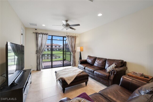 Foto del edificio - 7903 Bristol Cir