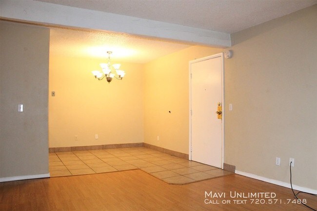 Foto del edificio - 16259 W 10th Ave