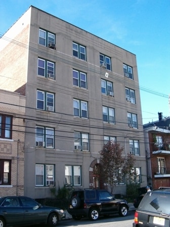 Building Photo - 31-33 66th St