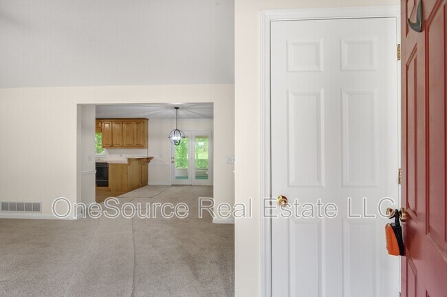 Building Photo - 515 Penny Ln