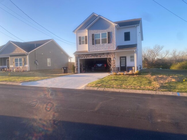 Building Photo - 1851 Holdens Hollow