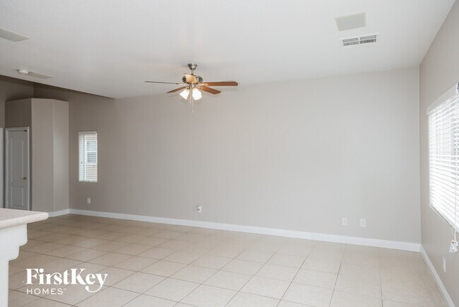 Foto del edificio - 2191 Low Creek Ct