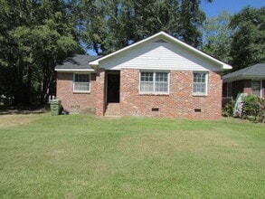 Building Photo - 451 Robney Dr
