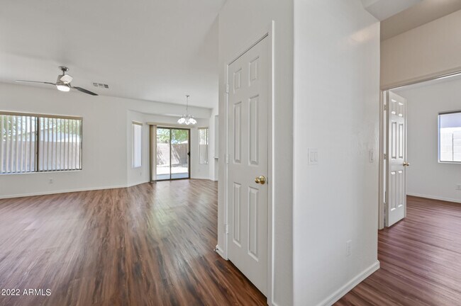 Foto del edificio - 21284 E Saddle Way