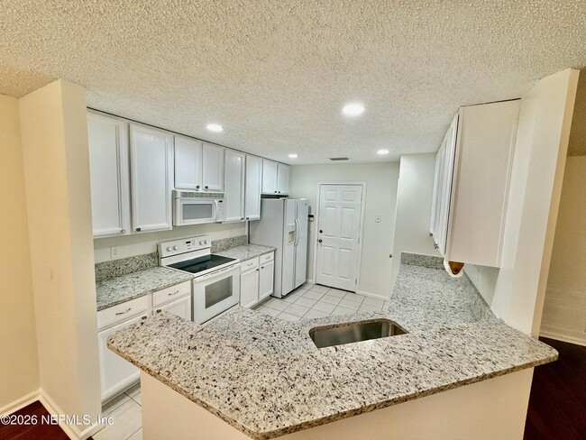 Foto del edificio - 616 Fallen Timbers Dr