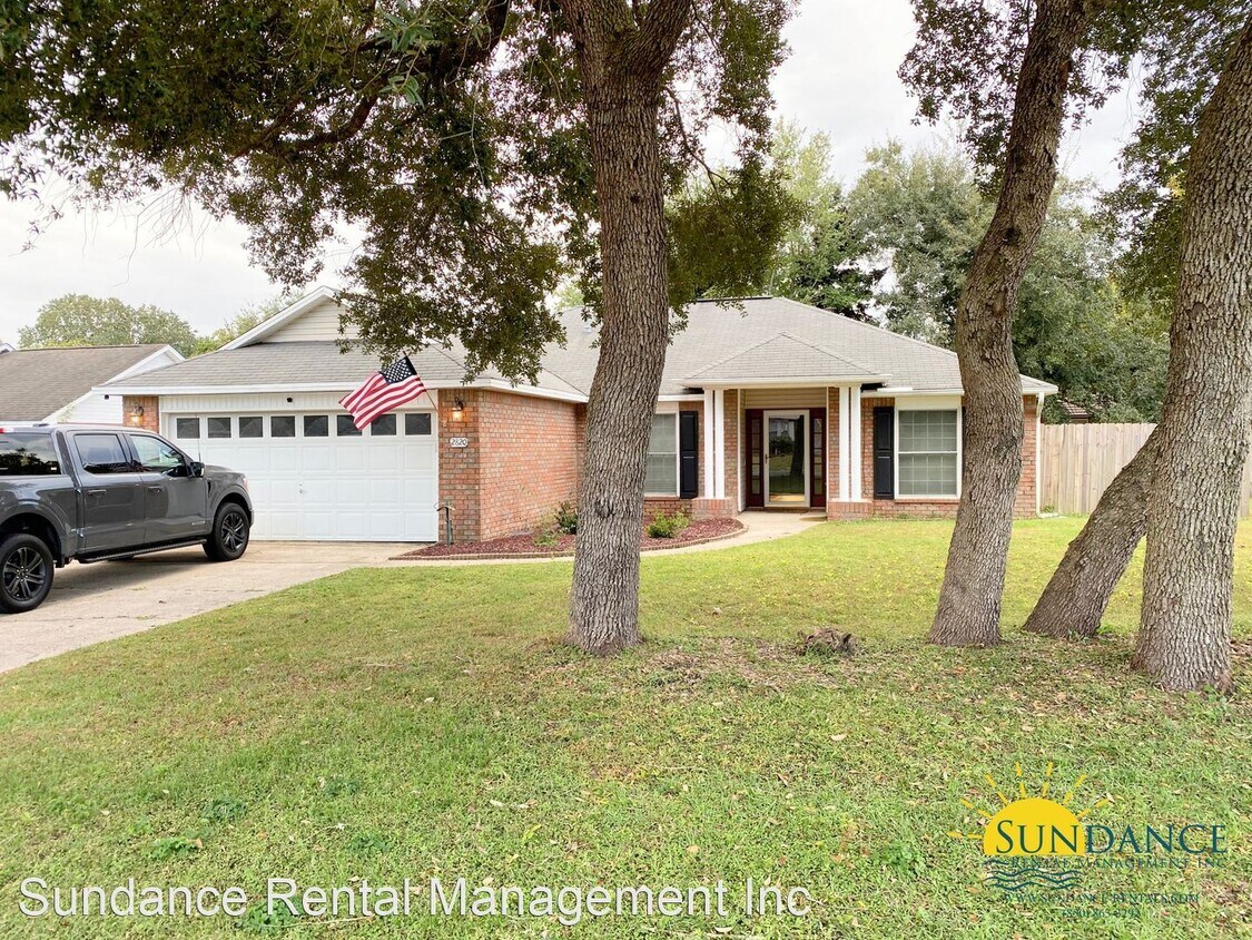 3 br, 2 bath House 2820 Geronimo Drive House Rental in Crestview