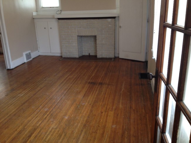 Building Photo - 1701 Saint Paul St
