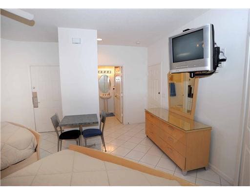 Foto del edificio - 8235 Mulligan Cir