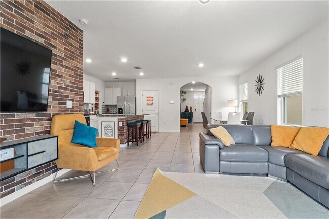 Building Photo - 3265 Suncoast Plains Dr