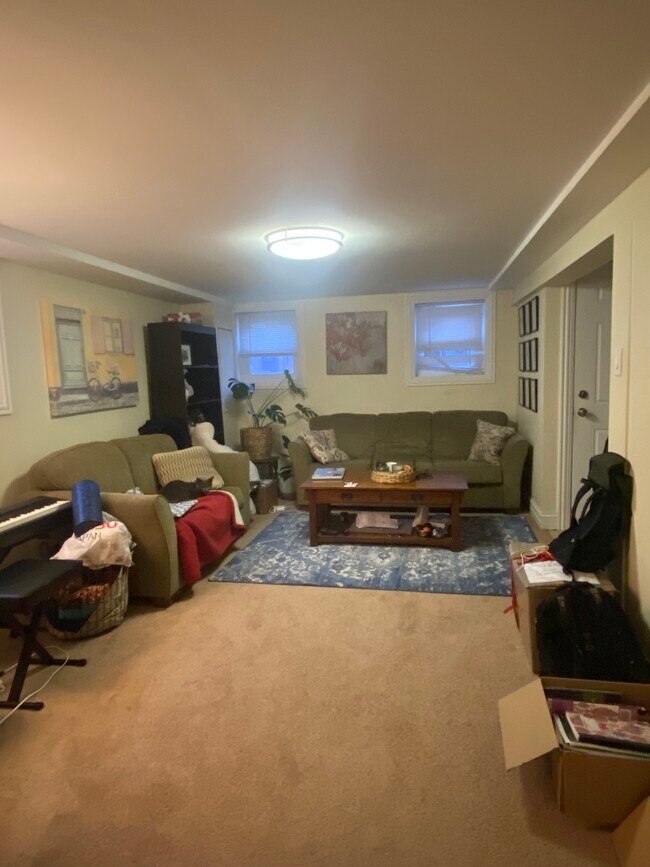 Foto del edificio - 2952 N Dawson Ave