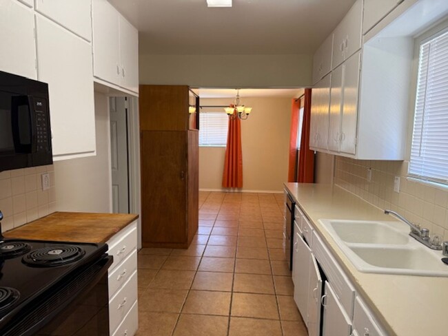 Building Photo - Affordable living