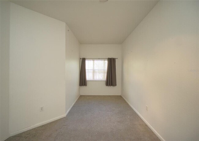 Foto del edificio - 2411 W Horatio St