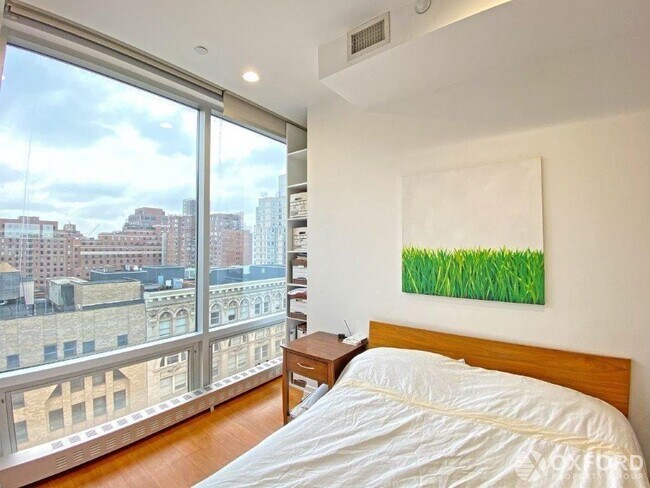 Building Photo - 137 West 14th Street