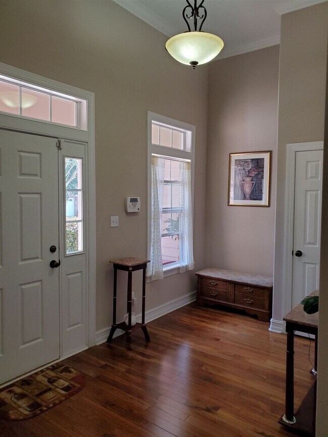 Building Photo - 3330 Shadowmoss Dr