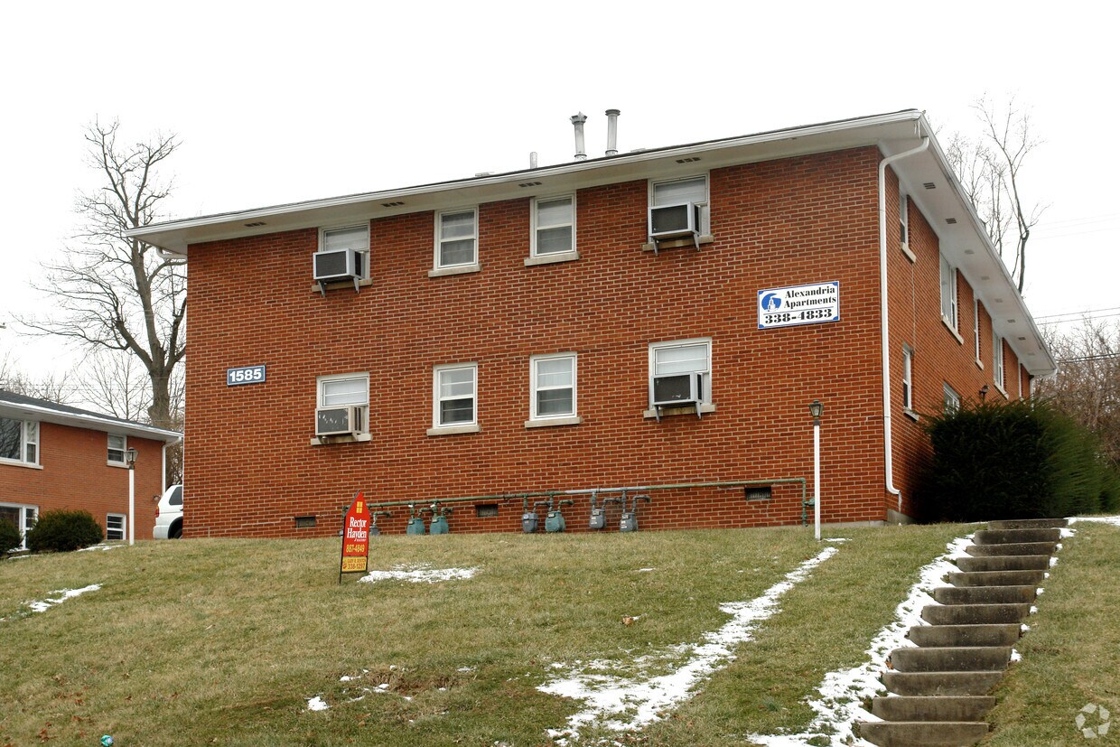 Building Photo - 1579-1601 Alexandria Dr