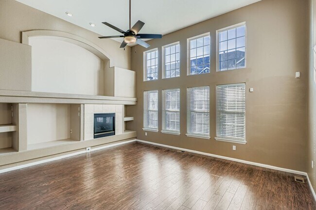 Foto del edificio - Spacious 3-Bedroom Townhome in Prime Denve...