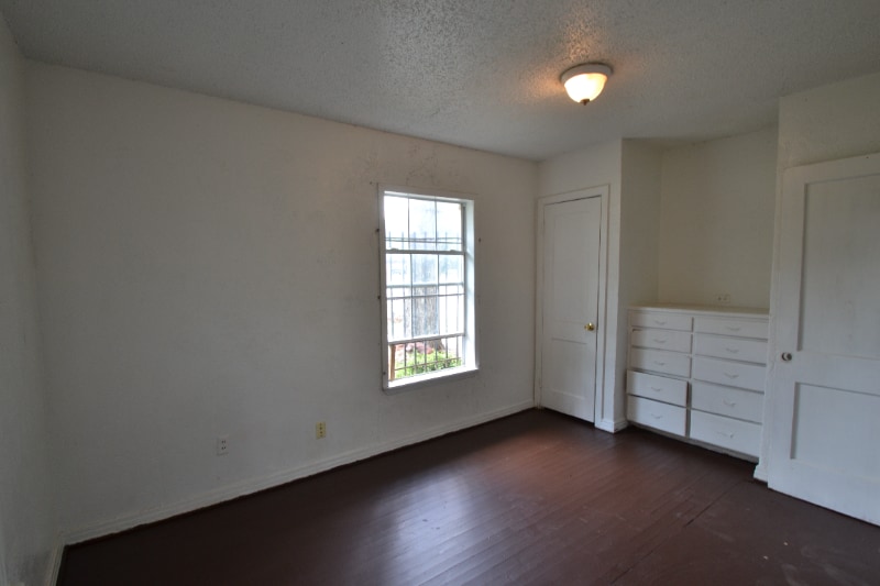 Photo - 1126 Peachtree (Mesquite, TX)