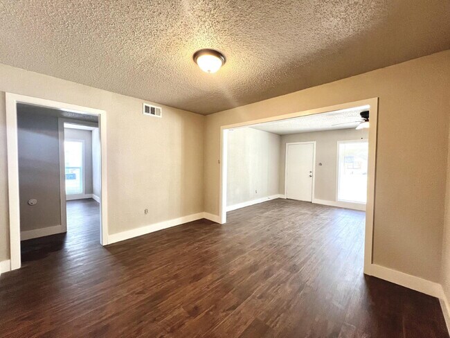 Foto del edificio - 2620 25th St