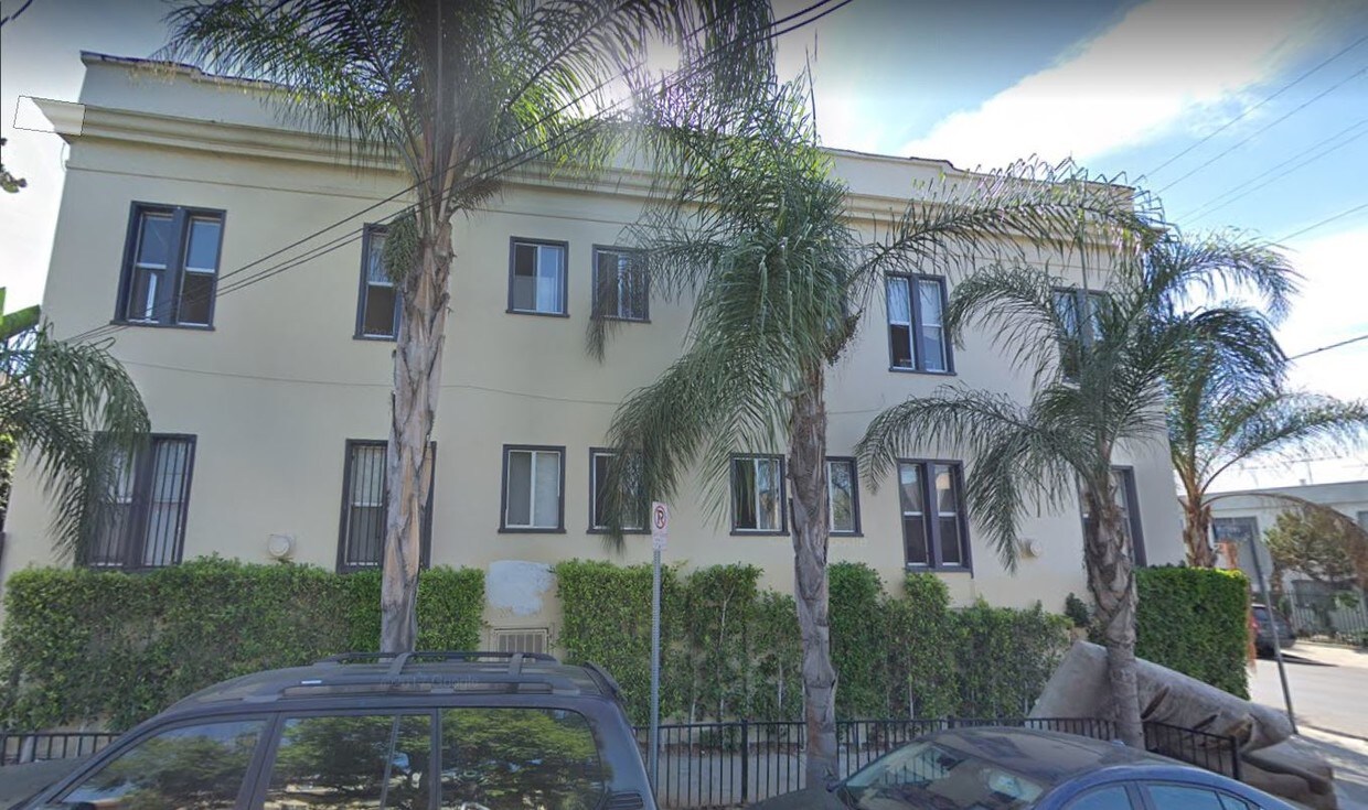 2503 Michigan Ave Unit 17, Los Angeles, CA 90033 Room for Rent in Los