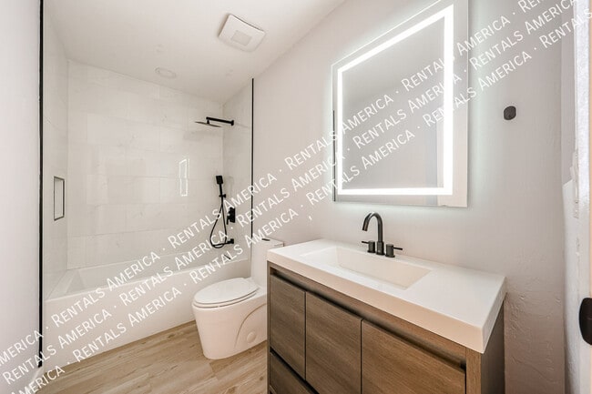 Building Photo - 4630 N 68th St
