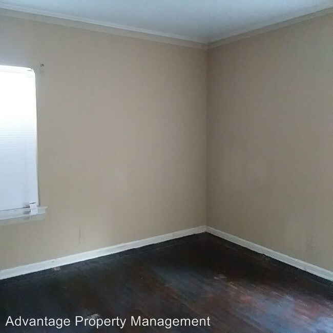 Building Photo - 2 br, 1 bath House - 310 Jones St.