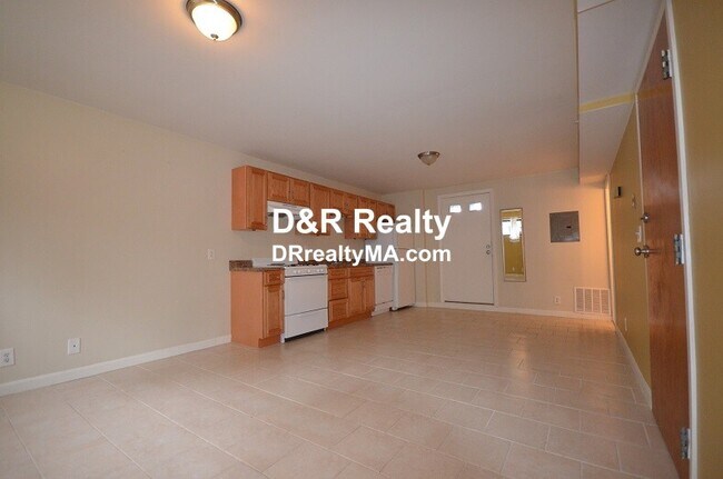 Building Photo - 22 Decatur St