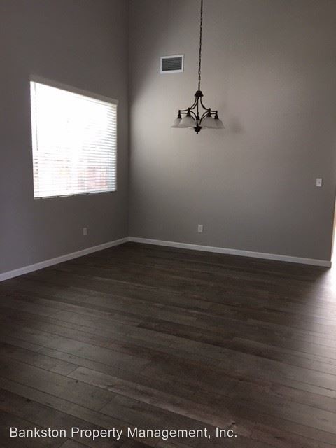 Building Photo - 4 br, 2.5 bath House - 5103 W. Fiano