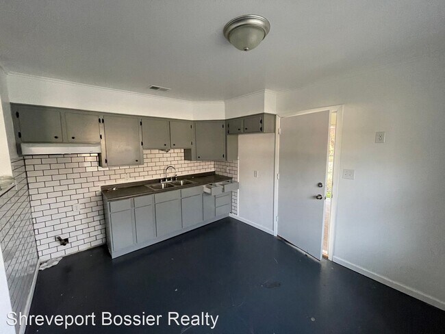 Building Photo - 3 br, 1.5 bath House - 7022 Amie St