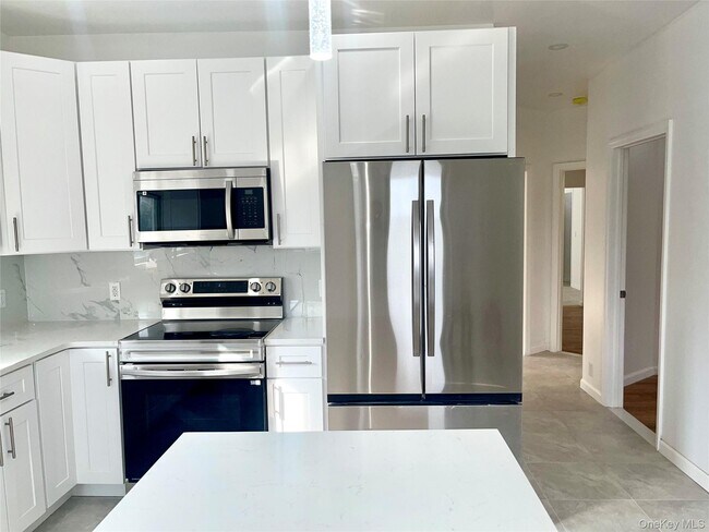 Foto del edificio - 26 Meadowbrook Pl