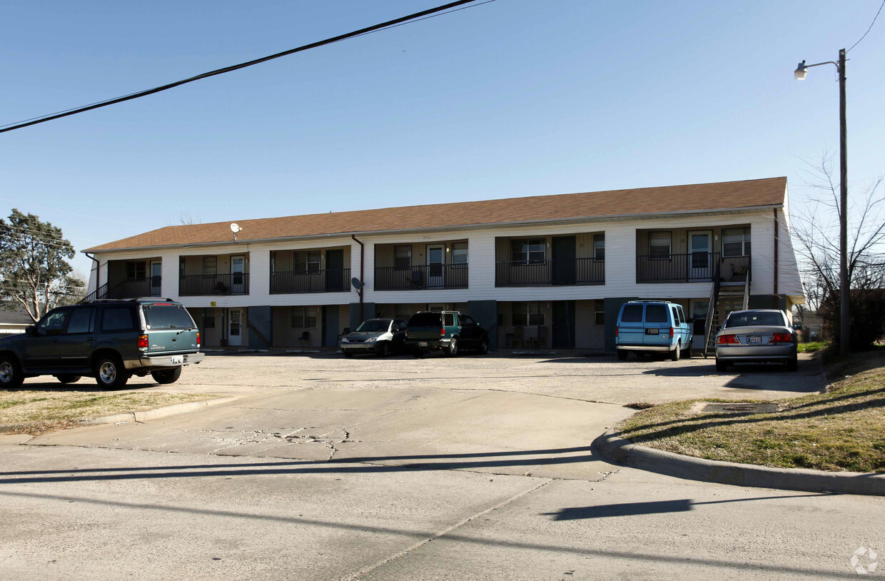Primary Photo - Marle Apartments