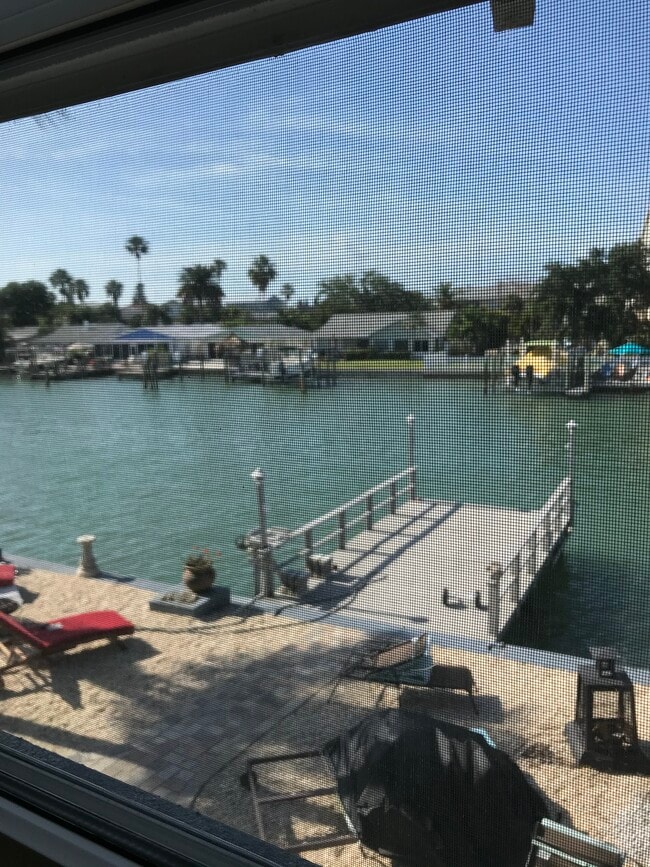 Shared dock - 505 129th Ave E